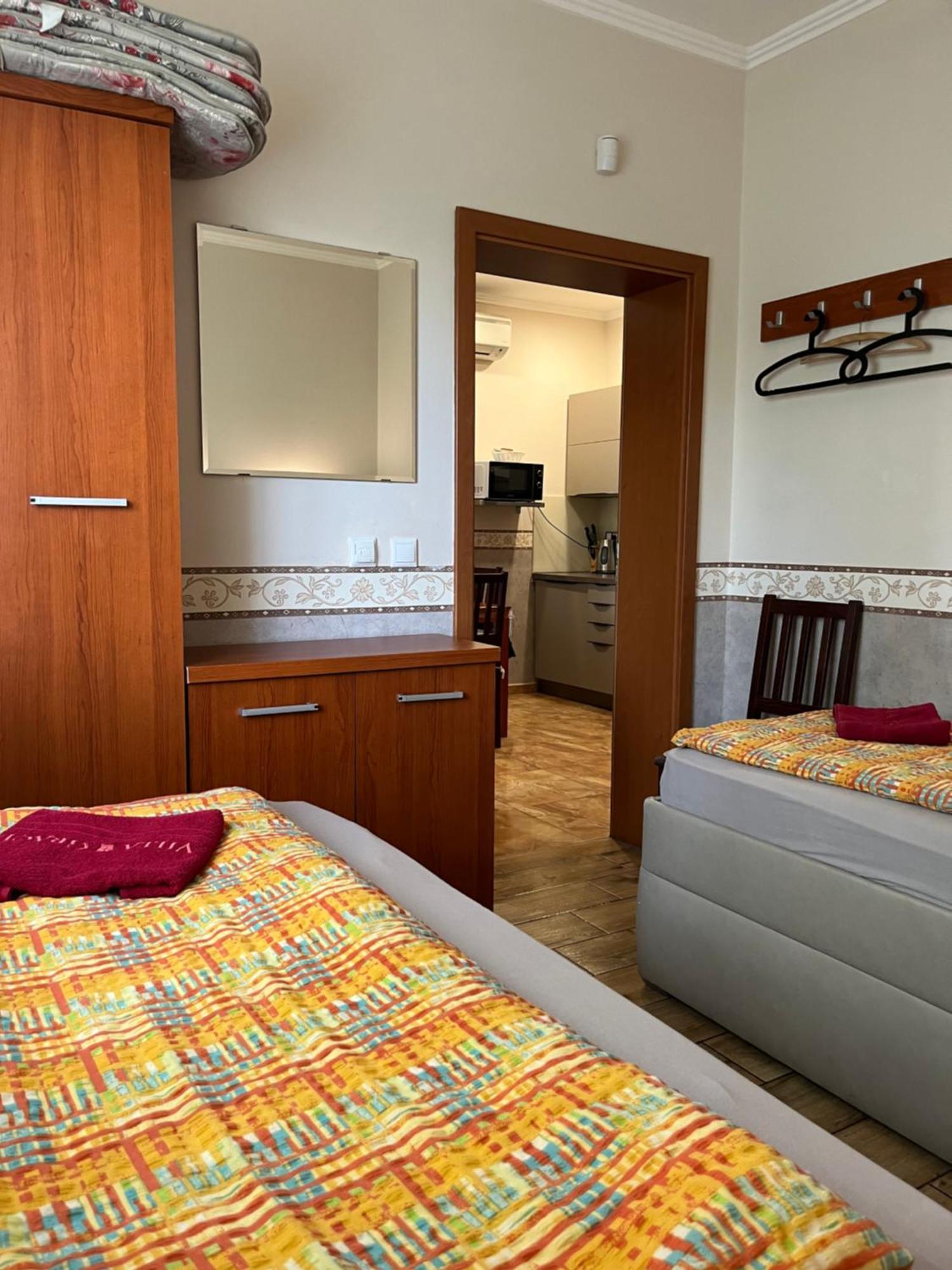 Villa Gracia Patince Ngoại thất bức ảnh