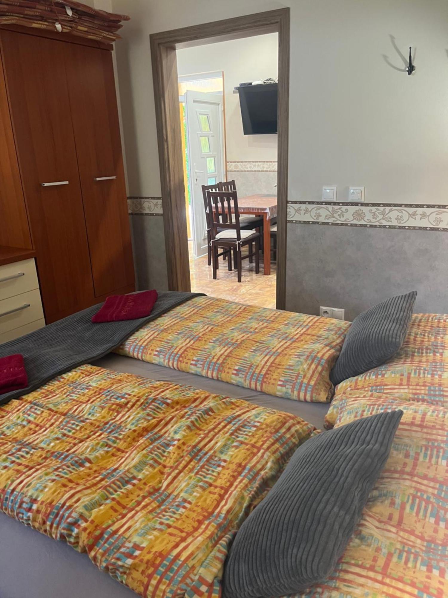 Villa Gracia Patince Ngoại thất bức ảnh