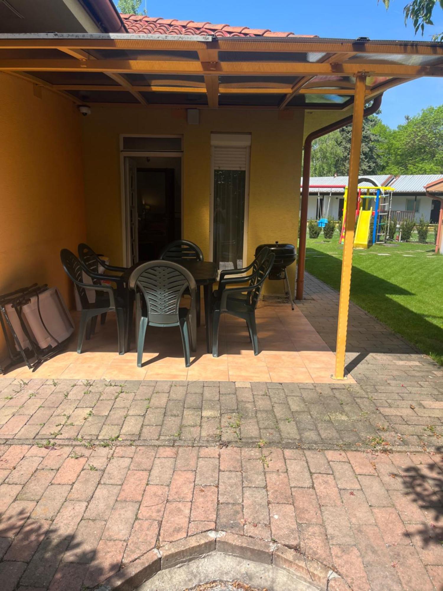 Villa Gracia Patince Ngoại thất bức ảnh