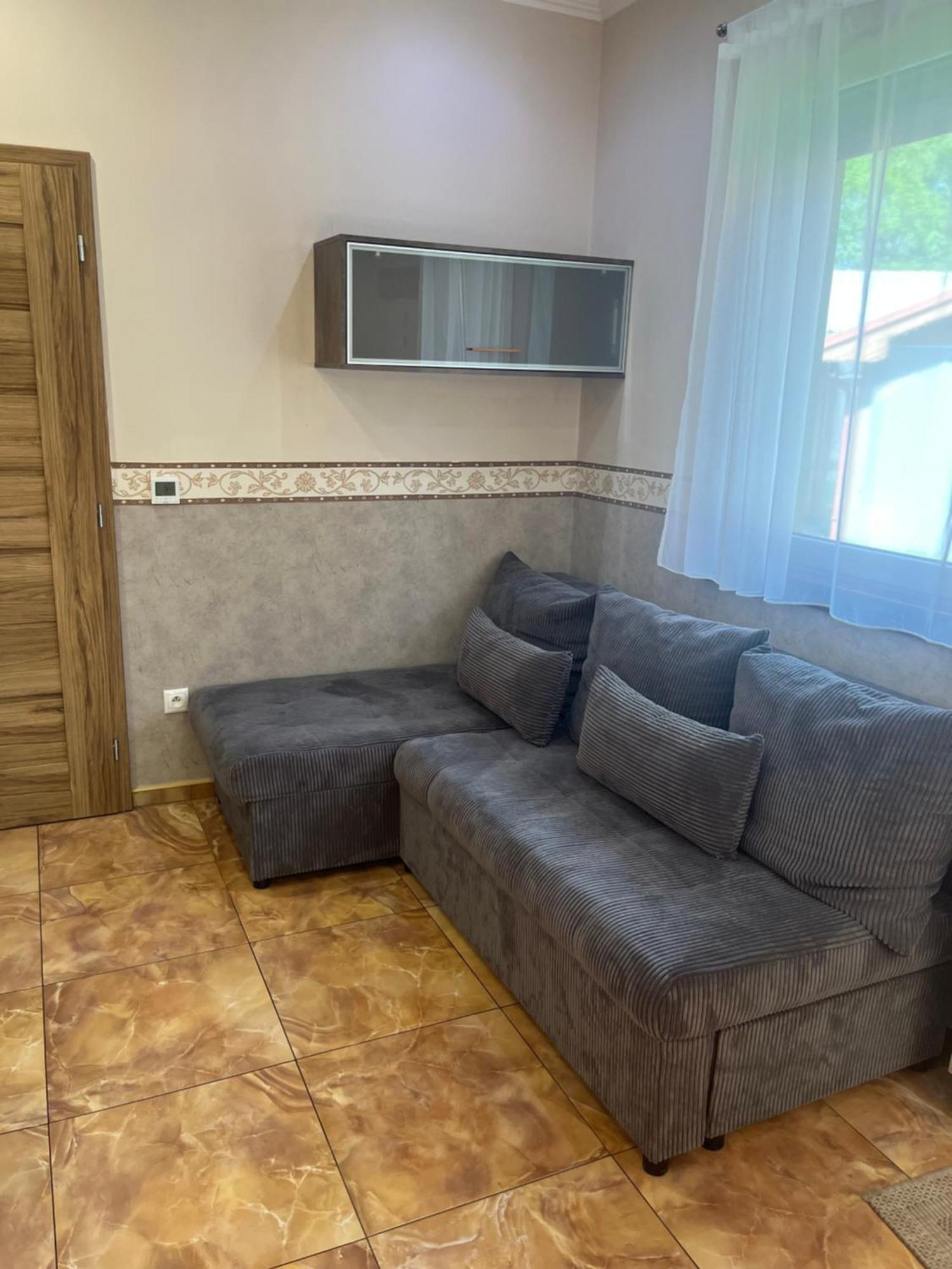 Villa Gracia Patince Ngoại thất bức ảnh