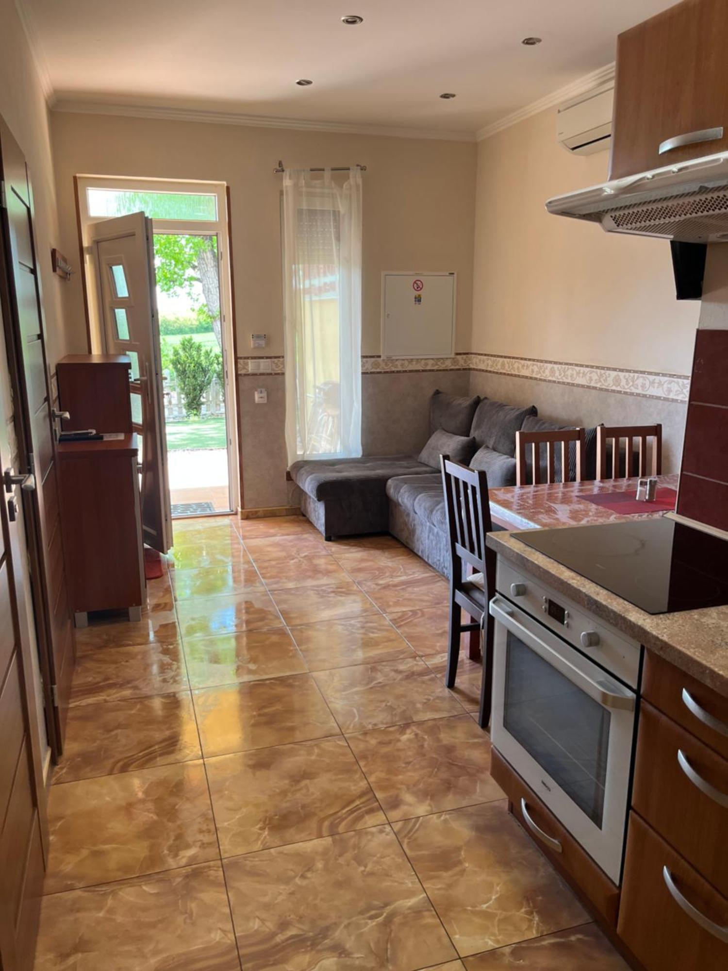 Villa Gracia Patince Ngoại thất bức ảnh