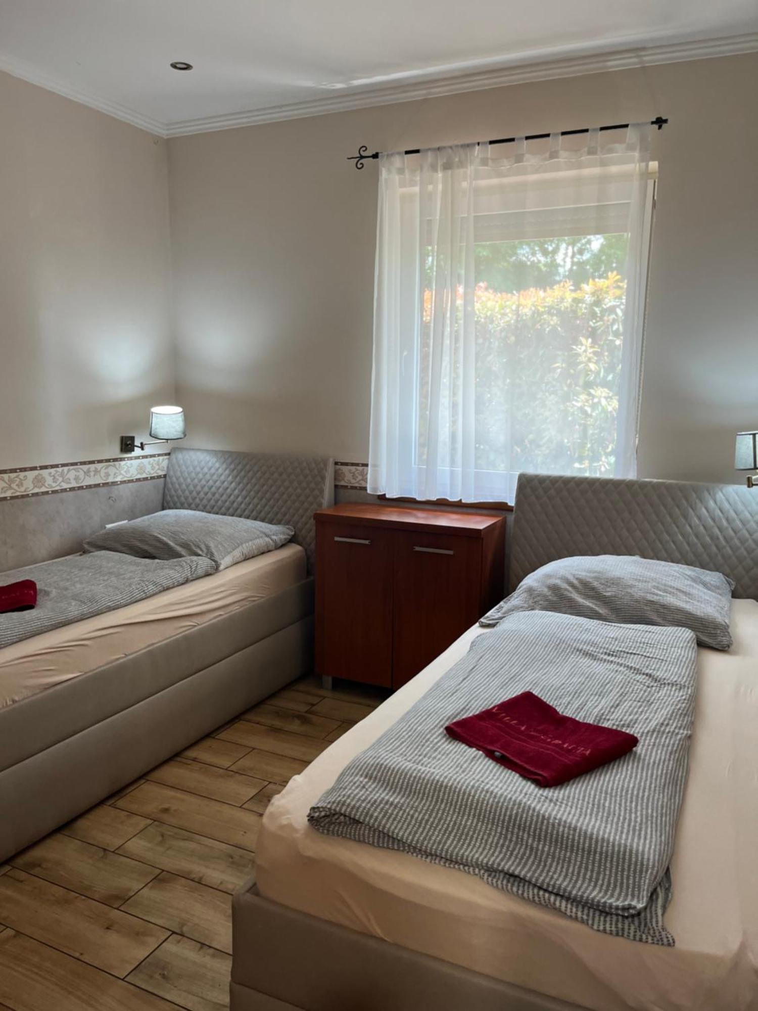 Villa Gracia Patince Ngoại thất bức ảnh