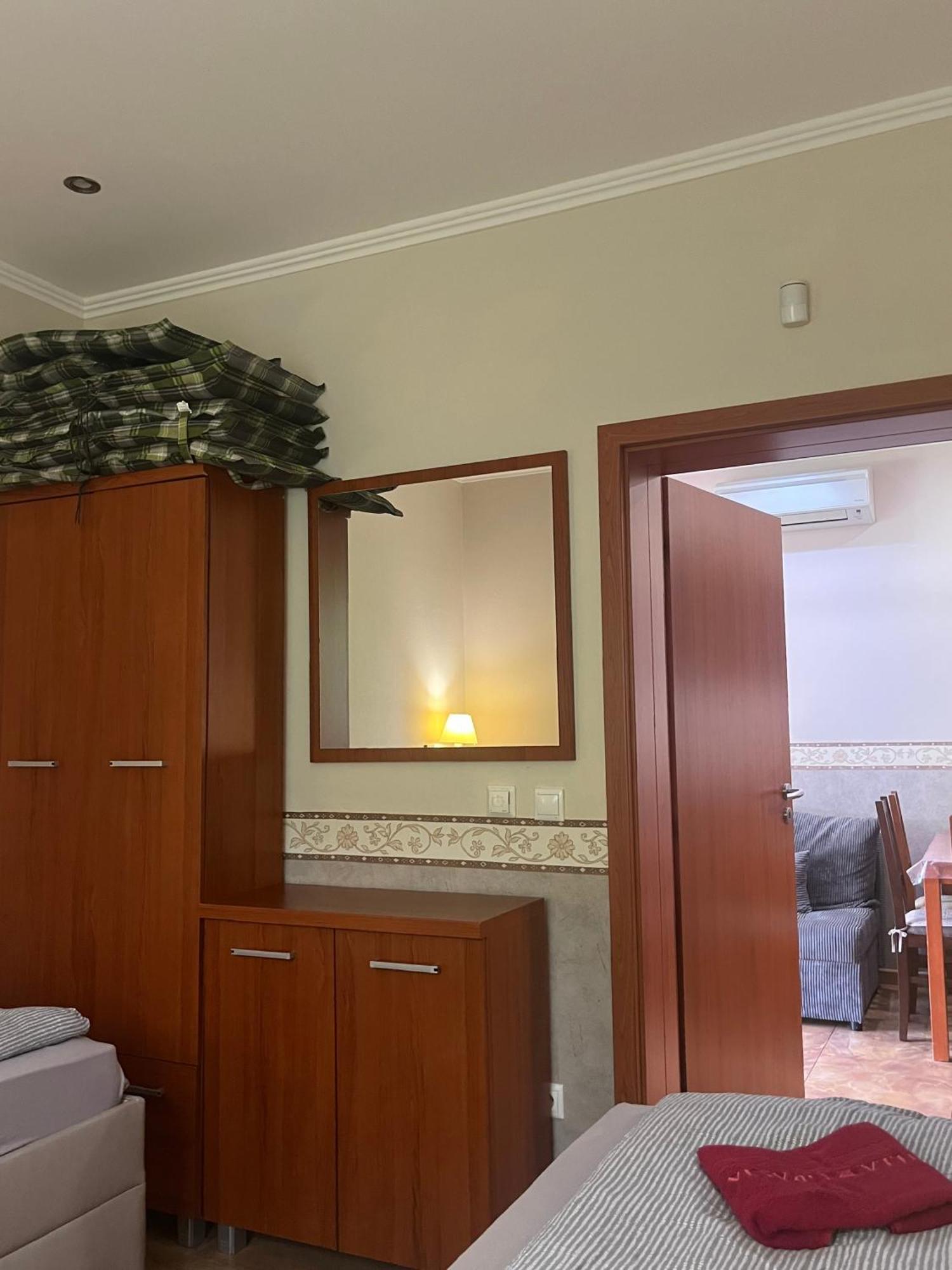 Villa Gracia Patince Ngoại thất bức ảnh